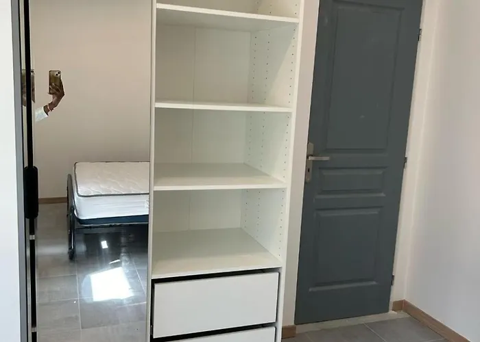 A Moins De 10 Minutes De La Cite Medievale De